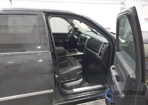 2015 Ram 1500 Laramie Limited z USA, uszkodzony, nr VIN 1C6RR7PT2FS539522